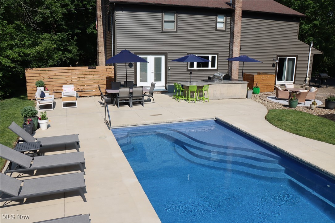 812 Spring Water Drive