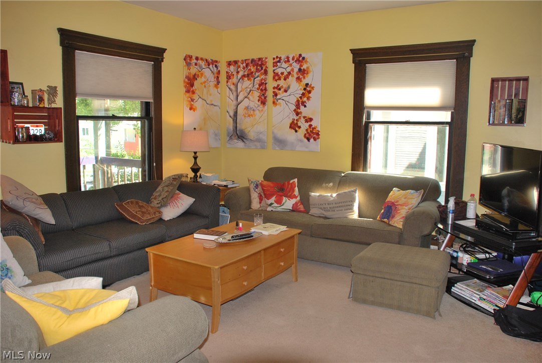 Miller & Howes - Residential Lease