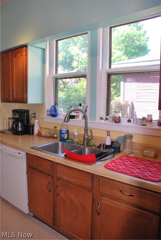 Miller & Howes - Residential Lease