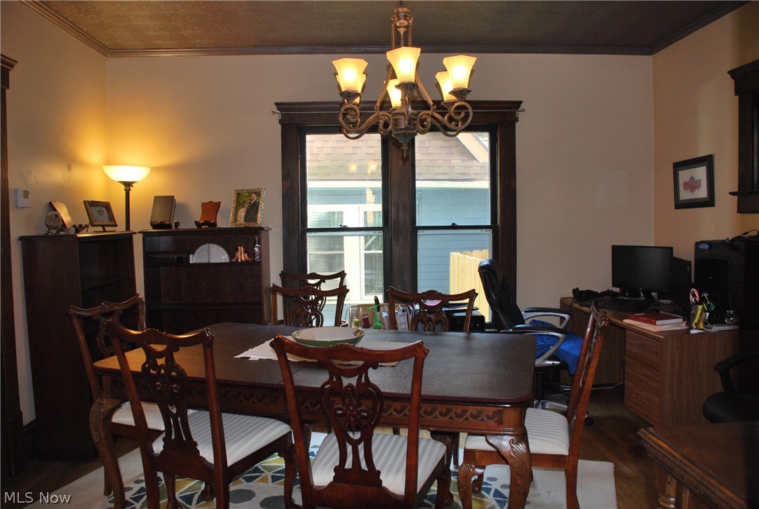 Miller & Howes - Residential Lease