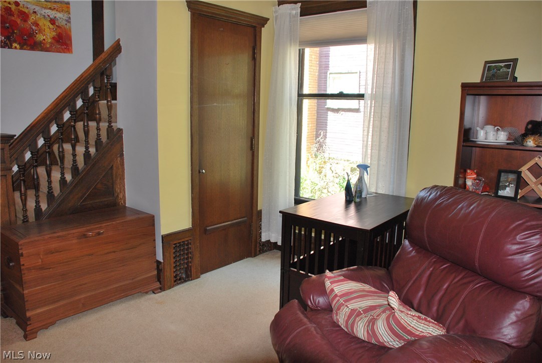 Miller & Howes - Residential Lease