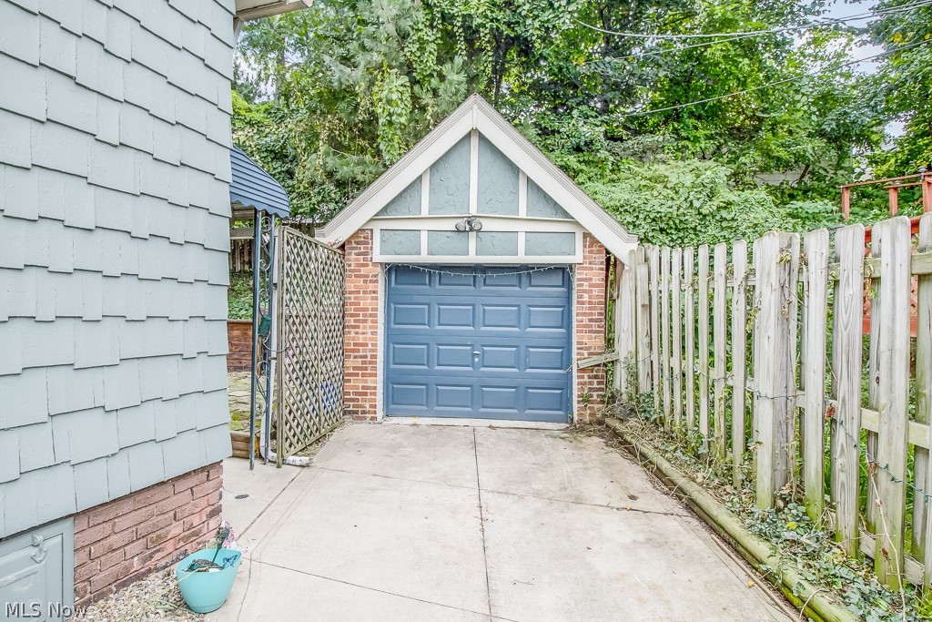 Ridgeview Manor - Residential