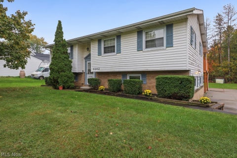 Tiny photo for 1242 Frost Road, Streetsboro, OH 44241 (MLS # 5253688)
