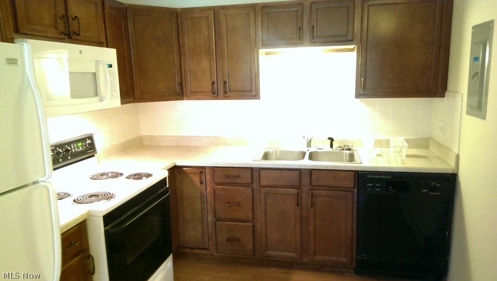 Housley - Residential Lease