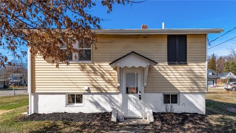 Tiny photo for 2410 Marion Avenue, Zanesville, OH 43701 (MLS # 5190363)
