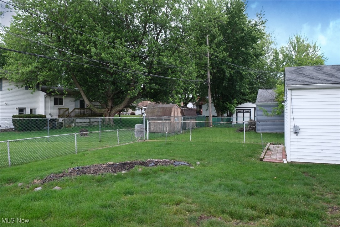 745 N Elmwood Avenue, Wickliffe, Ohio image 25