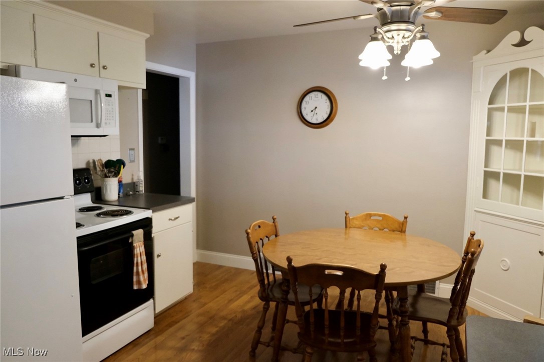 745 N Elmwood Avenue, Wickliffe, Ohio image 3