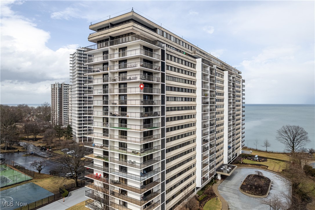 12550 Lake Avenue #1305, Lakewood, Ohio image 1