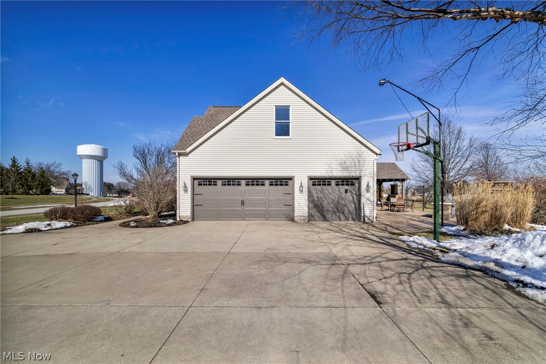 Fox Meadow - Residential