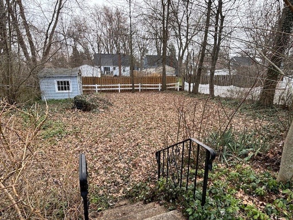 Photo of 1606 Fairfax Road, Akron, OH 44313 (MLS # 5193080)