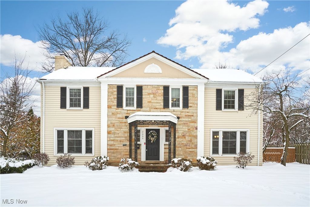 Photo of 2666 Cranlyn Road, Shaker Heights, OH 44122 (MLS # 5175329)