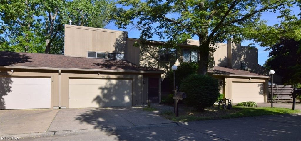 Photo of 7024 Buckhurst Place, Concord Township, OH 44060 (MLS # 5213727)