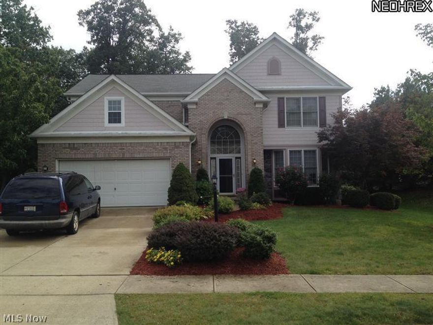 Waterford Crossing Colonial. Private end of cul-de-sac. 4 bedrooms, 2.5 baths. Open 2 story foyer with hardwood floors in kitchen & foyer. Extra cabinets in kitchen for storage and lots of counter space. Finished lower level with 2 rooms 22x13 and 16x13 with huge walk-in closet. 2nd floor laundry. Vaulted ceilings in master bedroom with glamour bath. Family room with 10 ft ceilings & fireplace. Tons of storage includes 2 floor attics-one located off master bedroom & one pull down in hallway. Beautiful landscaped lot. Great location. Close to Schools, Shopping and highways/turnpike. Waterford amenities include clubhouse, pool, tennis, playground ,volleyball & bike paths. SHORT SALE!