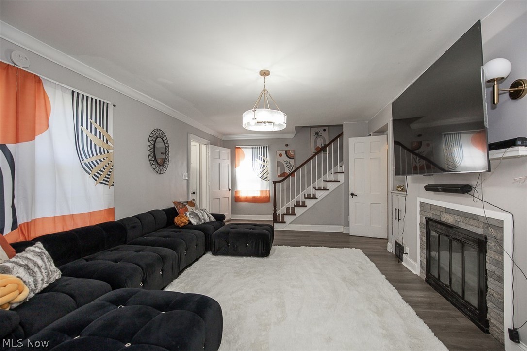 982 Roanoke Road