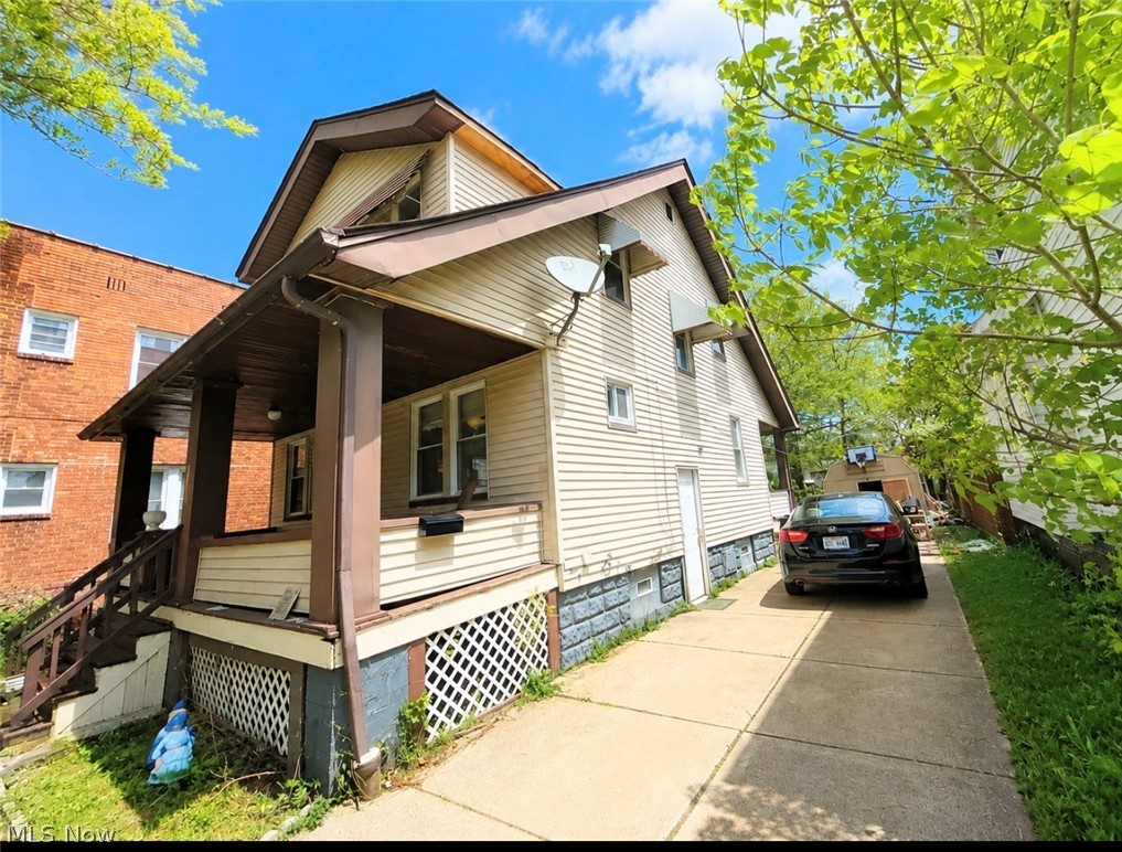 3589 W 139 Street
