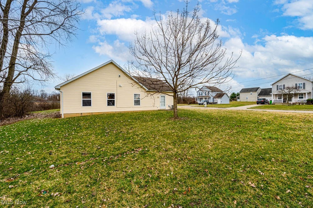 1305 Elmside Street, Alliance, Ohio image 43