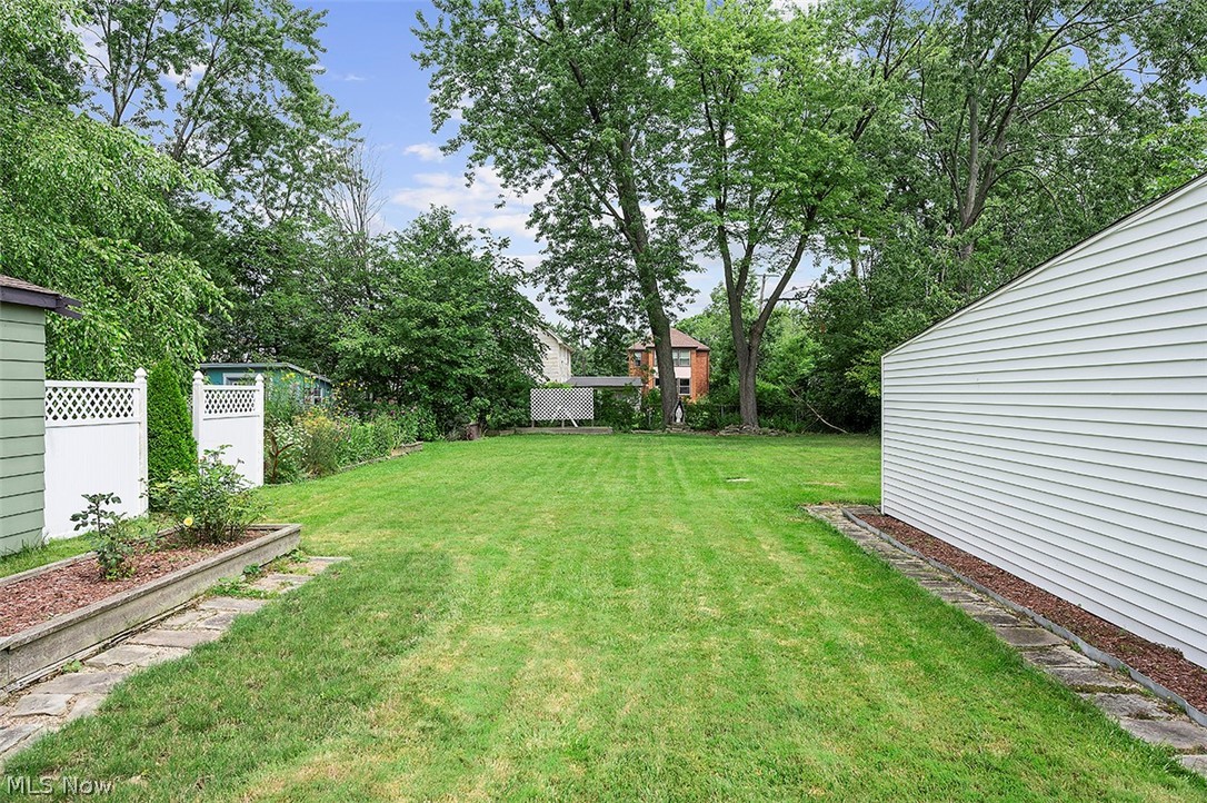 Riverside Manor 02 - Residential