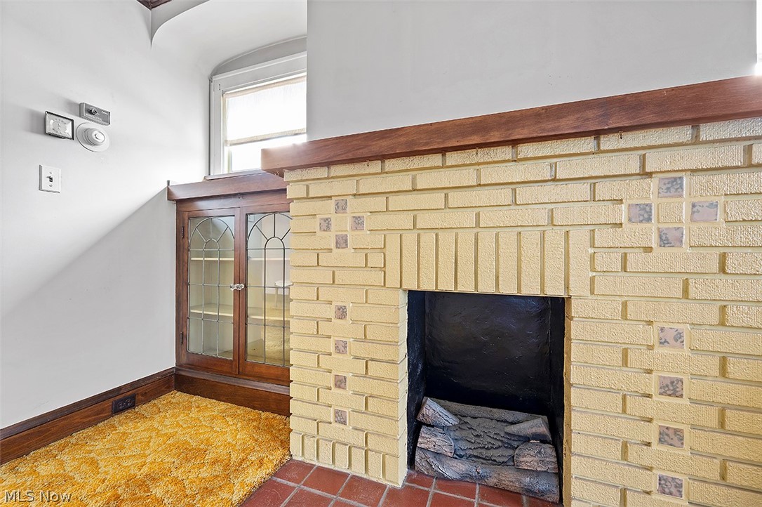 Riverside Manor 02 - Residential