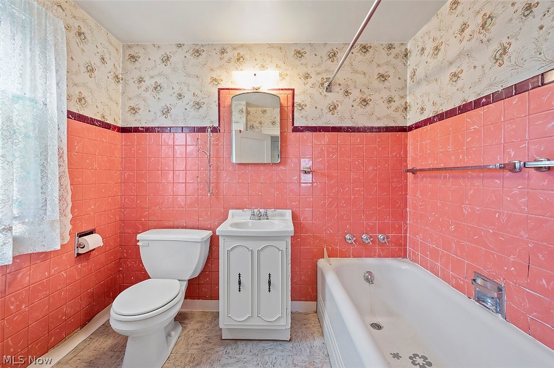 Riverside Manor 02 - Residential