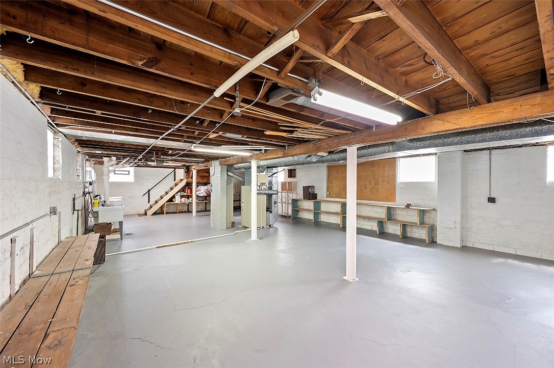 Riverside Manor 02 - Residential