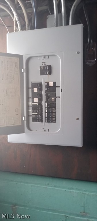 Riverside Manor 02 - Residential