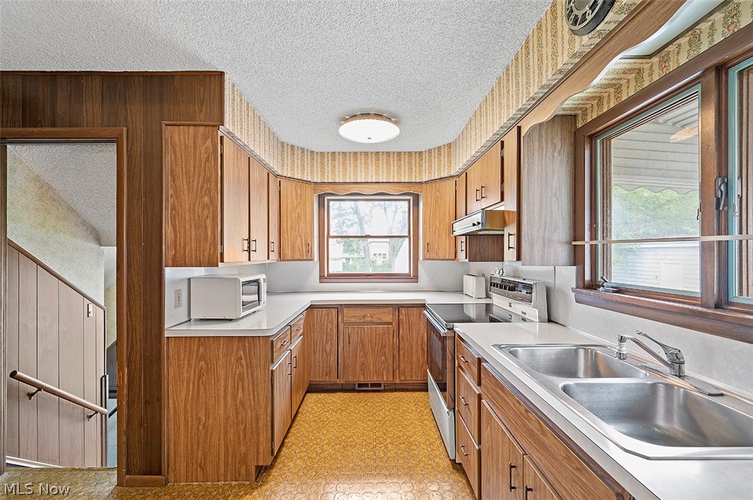 Riverside Manor 02 - Residential