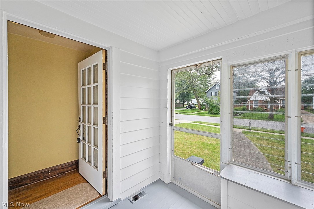 Riverside Manor 02 - Residential