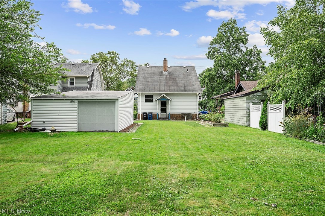 Riverside Manor 02 - Residential