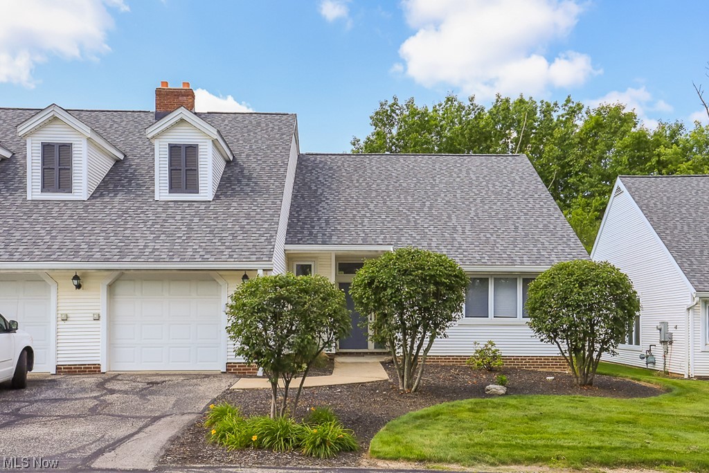 Homes/Emerald Rdg Condo Ph #1 - Residential