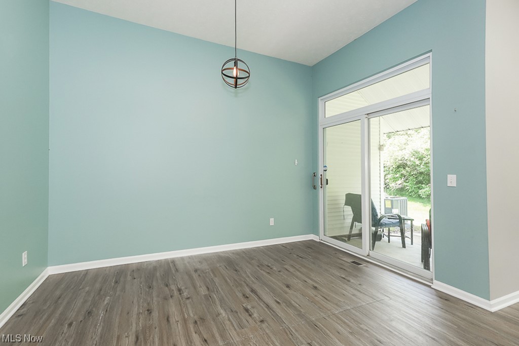 Homes/Emerald Rdg Condo Ph #1 - Residential