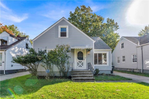 Photo of 461 E 272nd Street, Euclid, OH 44132 (MLS # 5257253)