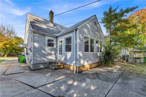 Tiny photo for 461 E 272nd Street, Euclid, OH 44132 (MLS # 5257253)