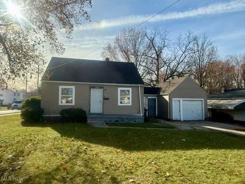 17208 Lipton Avenue Cleveland OH 44128