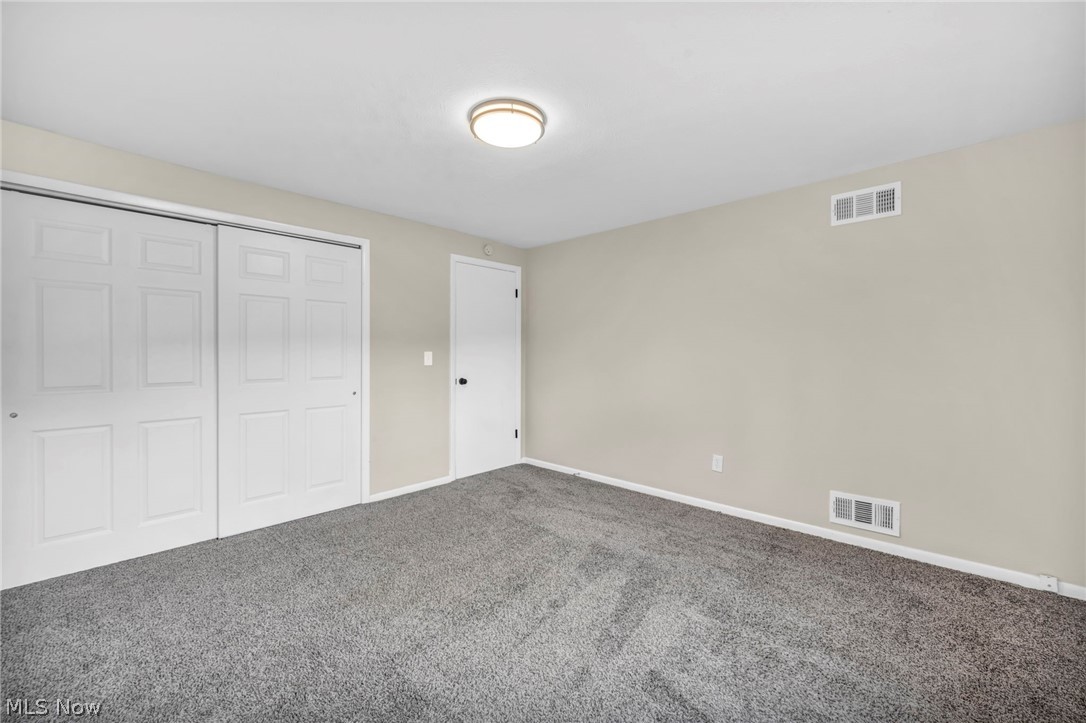 Golden Oaks Condo - Residential