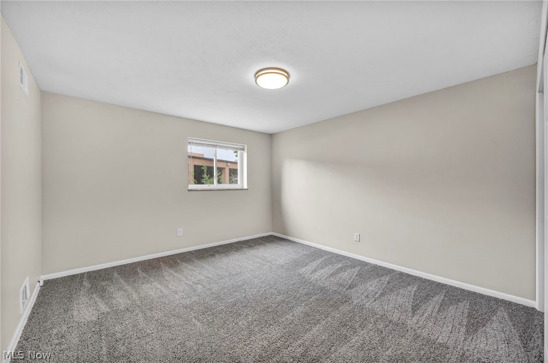 Golden Oaks Condo - Residential