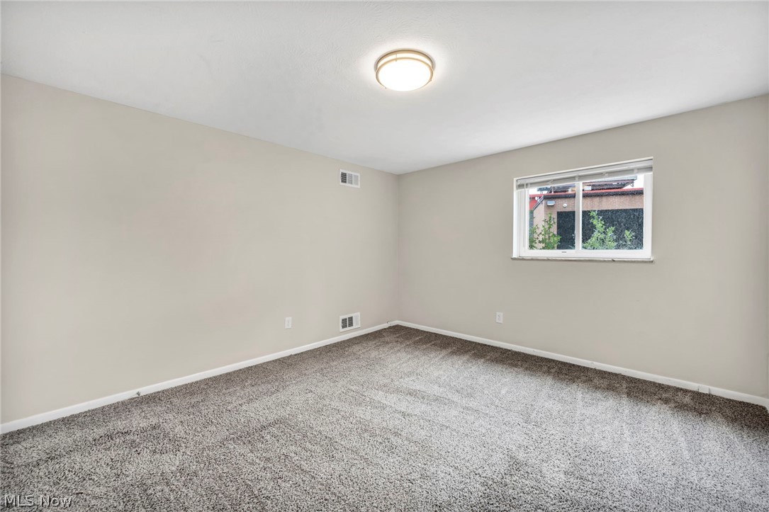 Golden Oaks Condo - Residential