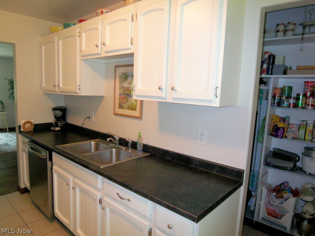 Hawthorne Acres - Residential