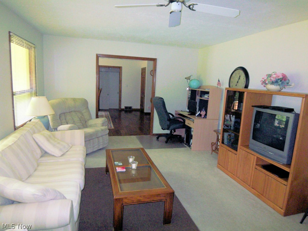 Hawthorne Acres - Residential