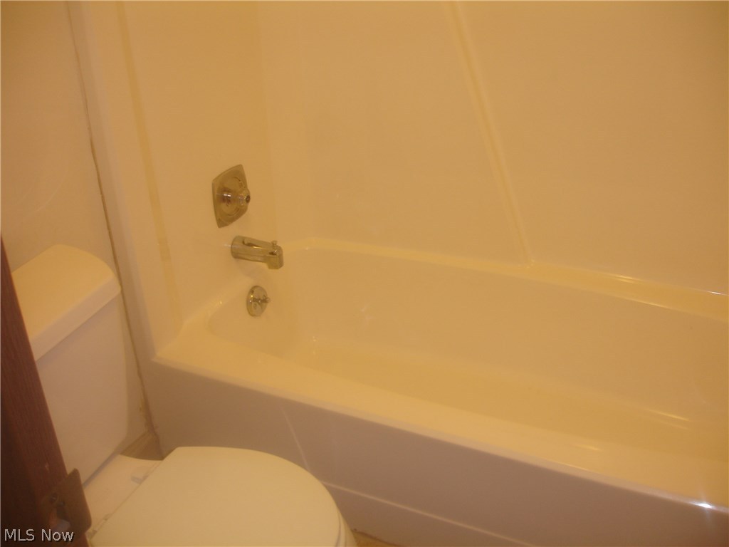 The oaks condo - Residential