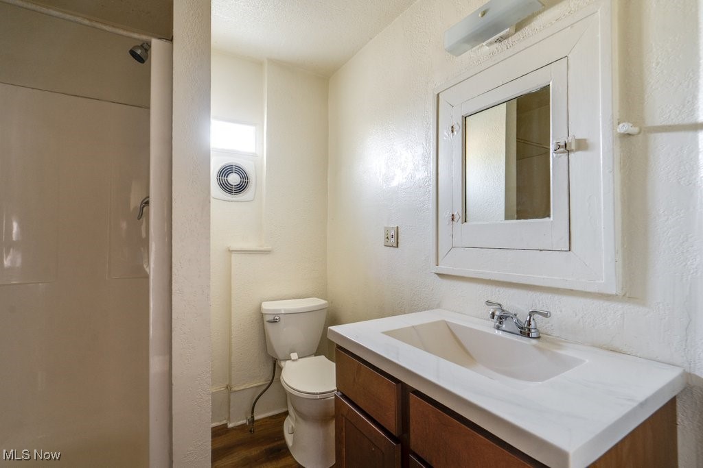 Voris - Residential Lease