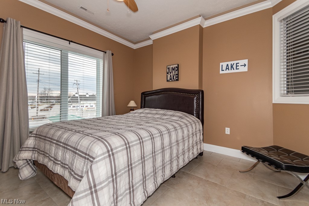 Lake Erie Vista Condo - Residential