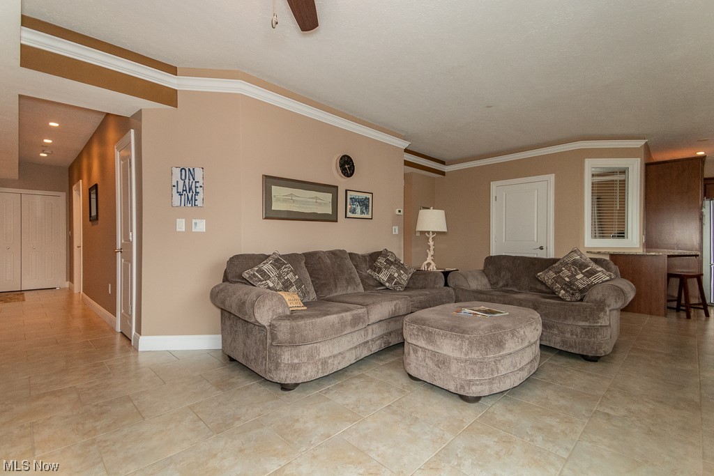 Lake Erie Vista Condo - Residential