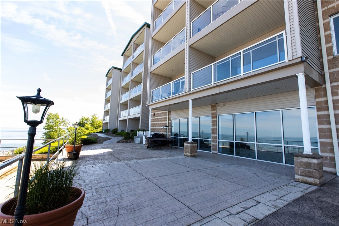 Lake Erie Vista Condo - Residential