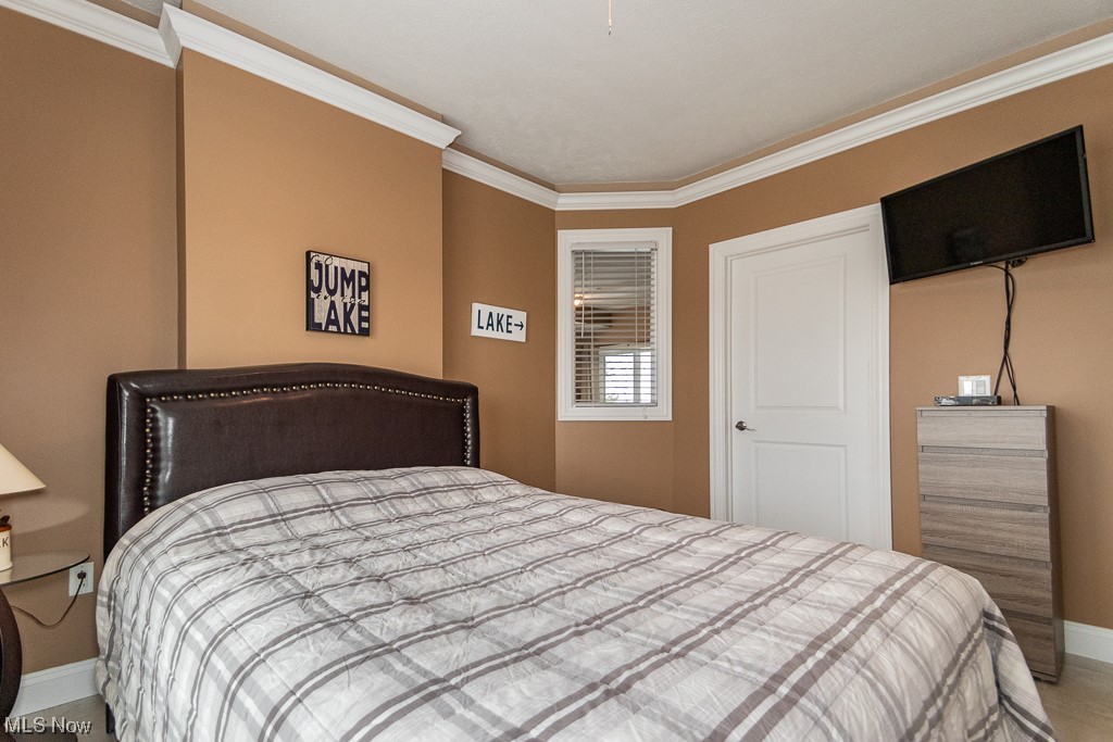 Lake Erie Vista Condo - Residential