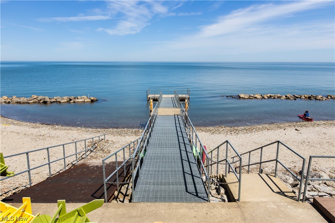 Lake Erie Vista Condo - Residential