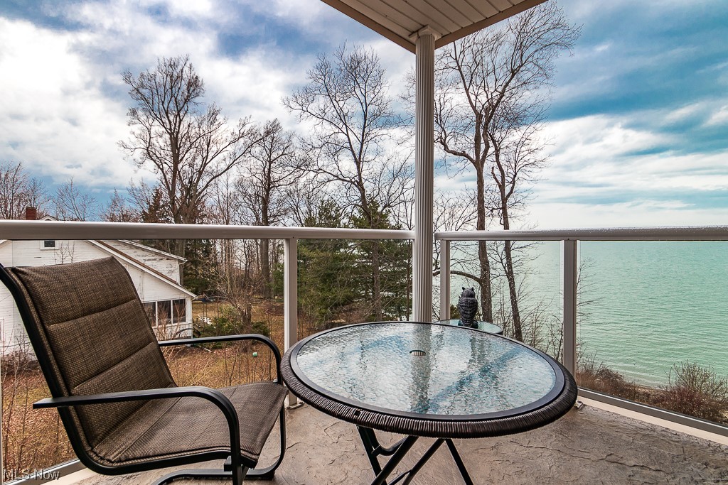 Lake Erie Vista Condo - Residential