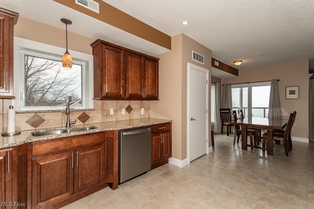 Lake Erie Vista Condo - Residential