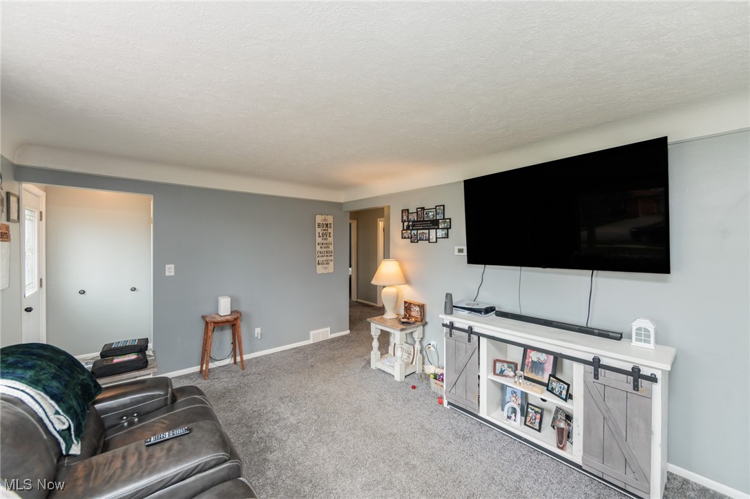 3443 Dentzler Road, Parma, Ohio image 13