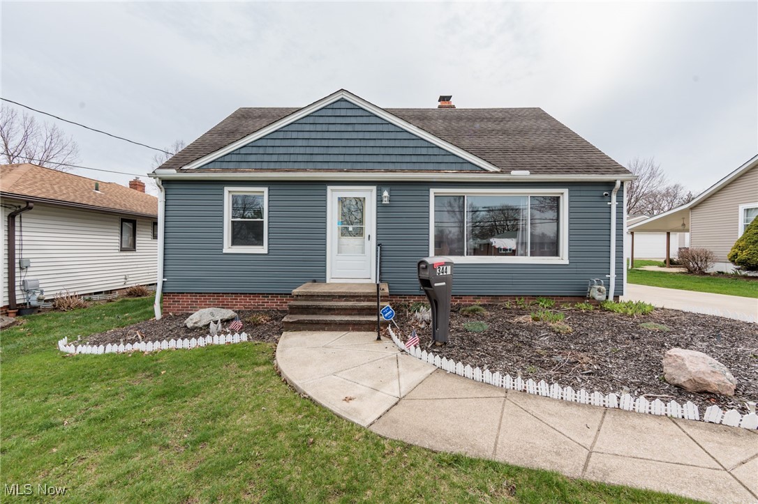 3443 Dentzler Road, Parma, Ohio image 2