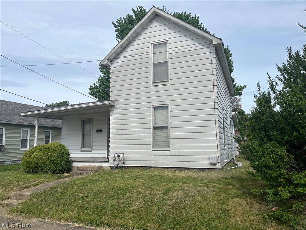 Photo of 690 John Street, Coshocton, OH 43812 (MLS # 5205377)
